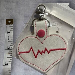 Heartbeat Design White and Pink Key Holder